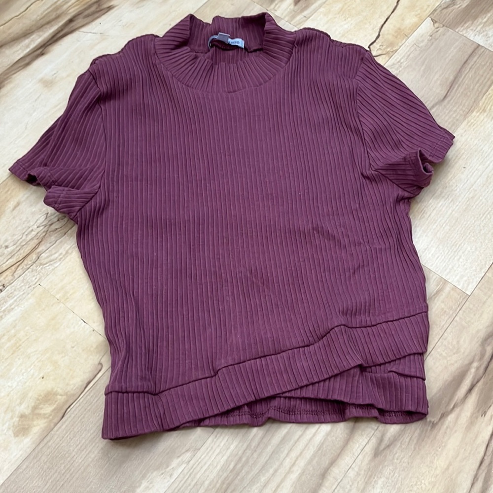 muave crop top